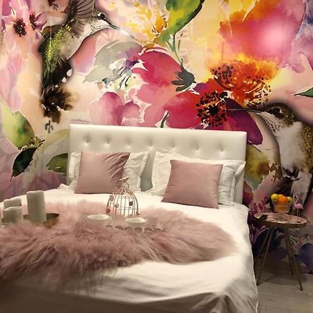 Weiss Old Town Room Сибиу Экстерьер фото